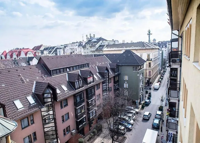 4-room With Aircon And Balcony Free Parking 아파트