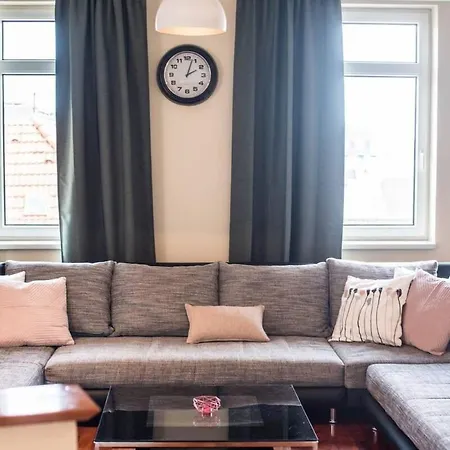 4-room With Aircon And Balcony Free Parking * Budapesta