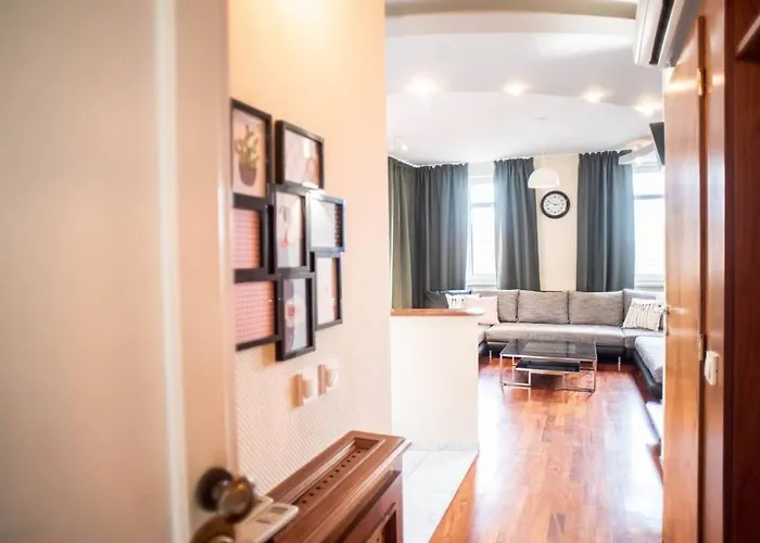 4-room With Aircon And Balcony Free Parking * Budapest