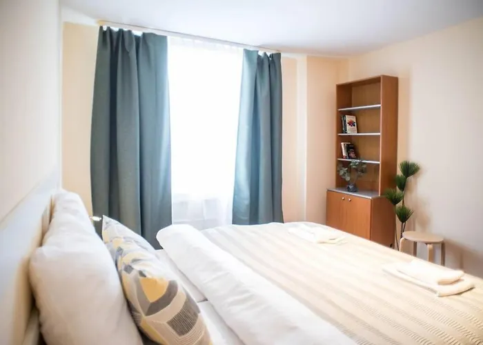 Apartamento 4-room With Aircon And Balcony Free Parking *